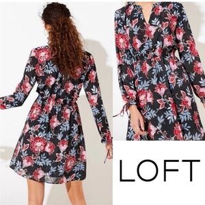 LOFT Floral Blouson Dress Size 4 Keyhole Neck Lined Elastic Waist Tie Sleeve